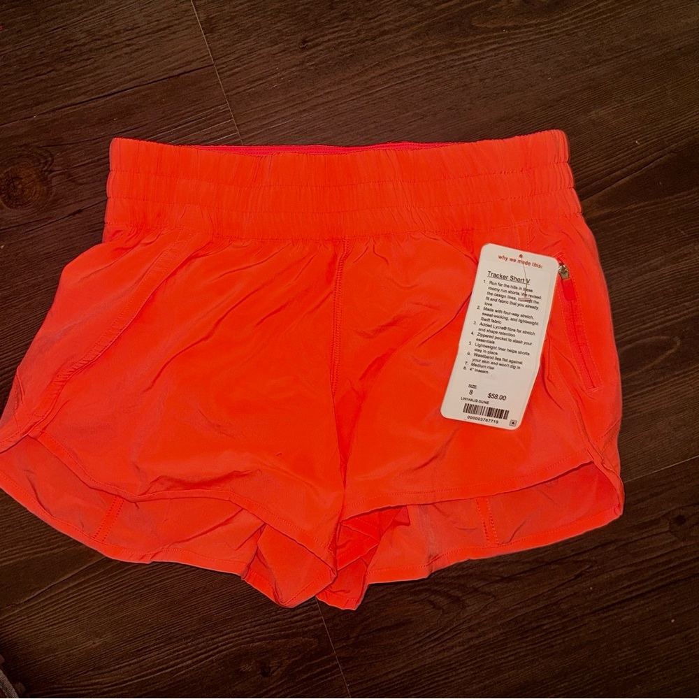 COPY - BRAND NEW Lululemon Tracker shorts